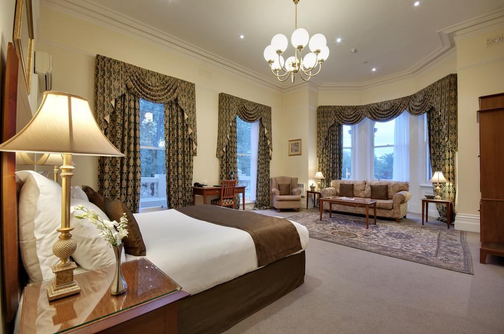 Hotel Charsfield Melbourne Room photo